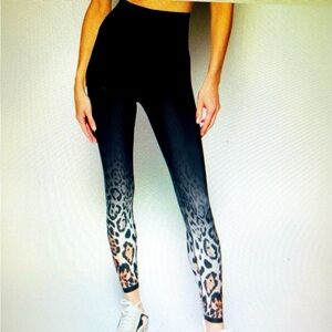 Ultracor Leopard Spice Black Leggings, Size: Medium